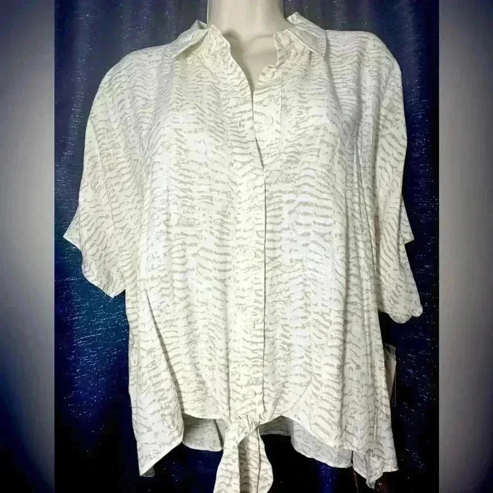 Nine West Women’s Size XL White & Tan Tie Front Short‎ Sleeve Button Up Blouse